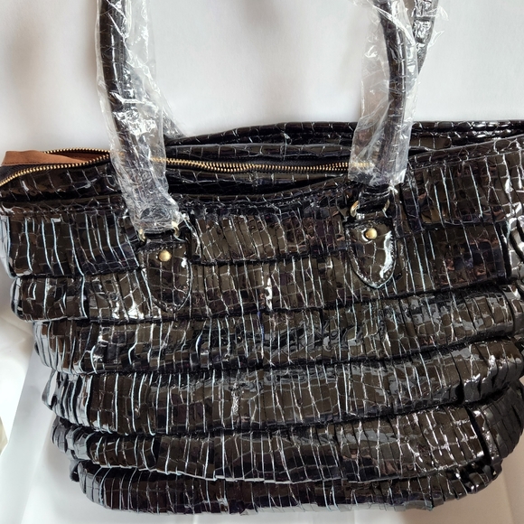 Chaos black leather slit pattern purse optional crossbody strap. NWT - Picture 2 of 10